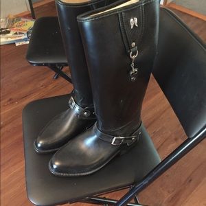 Victoria secret boots size 8 never worn